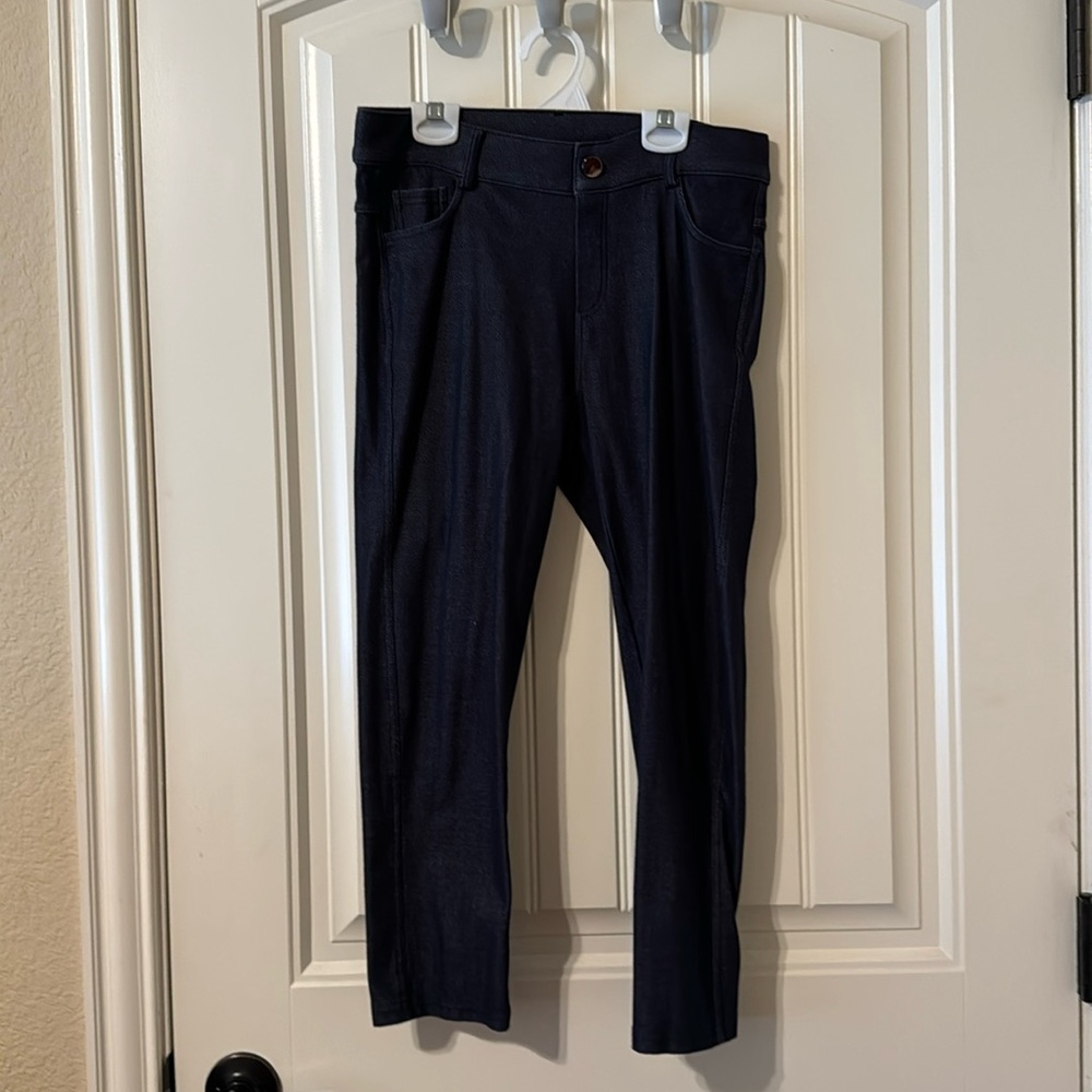 Super stretchy capri jeggings